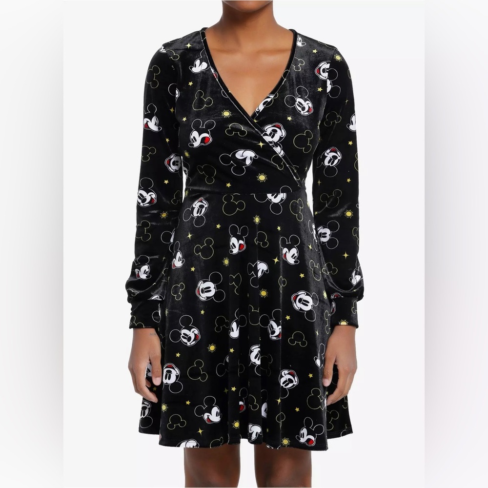 NWT Mickey Mouse Disney Icons Velvet Dress Size Medium $59